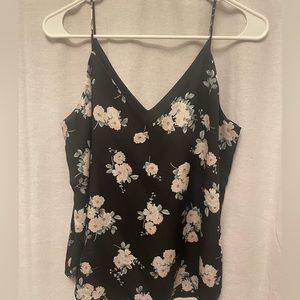 Express Floral tank🌸🖤